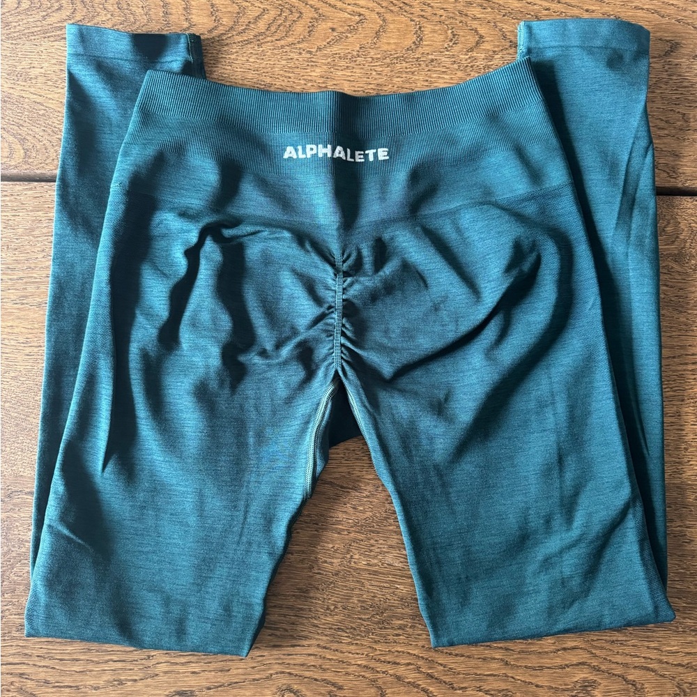 Alphalete Almplify leggings